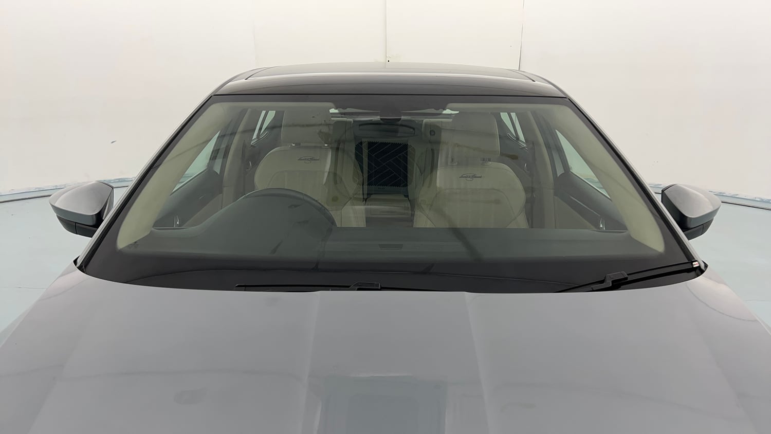 Used 2021 Skoda Superb L&K AT Petrol Automatic exterior FRONT WINDSHIELD VIEW