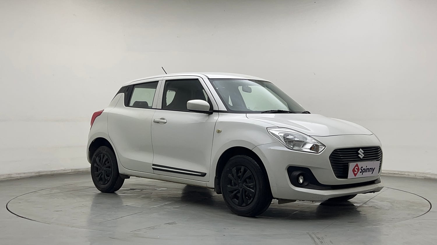 Used 2019 Maruti Suzuki Swift LXi Petrol Manual exterior RIGHT FRONT CORNER VIEW