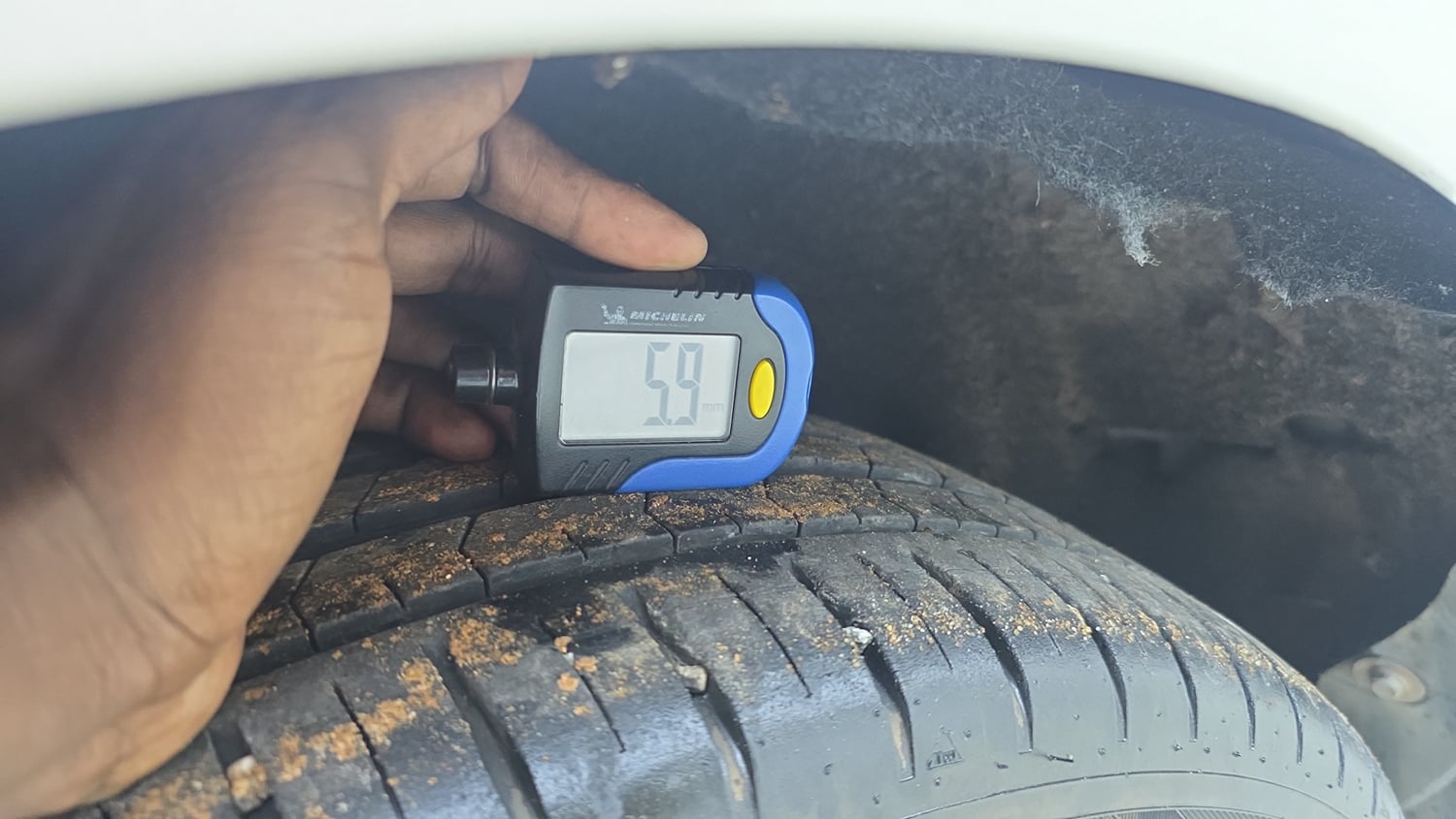 Used 2017 Ford EcoSport Titanium 1.5L TDCi Diesel Manual tyres RIGHT REAR TYRE TREAD VIEW