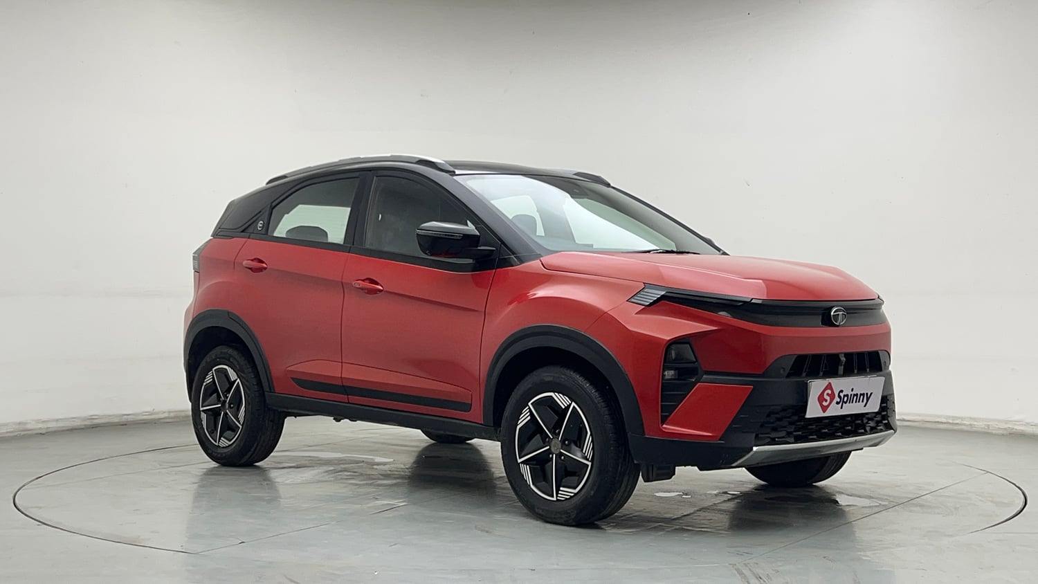 Used 2026 Tata Nexon Fearless Plus S 1.2 Revotron Petrol 7DCA DT Petrol Automatic exterior RIGHT FRONT CORNER VIEW