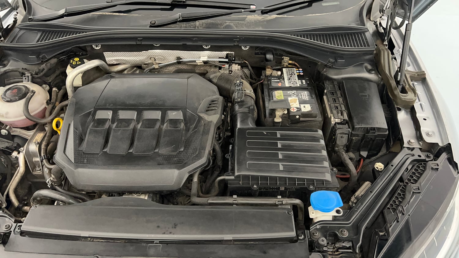 Used 2021 Skoda Superb L&K AT Petrol Automatic engine ENGINE LEFT SIDE VIEW