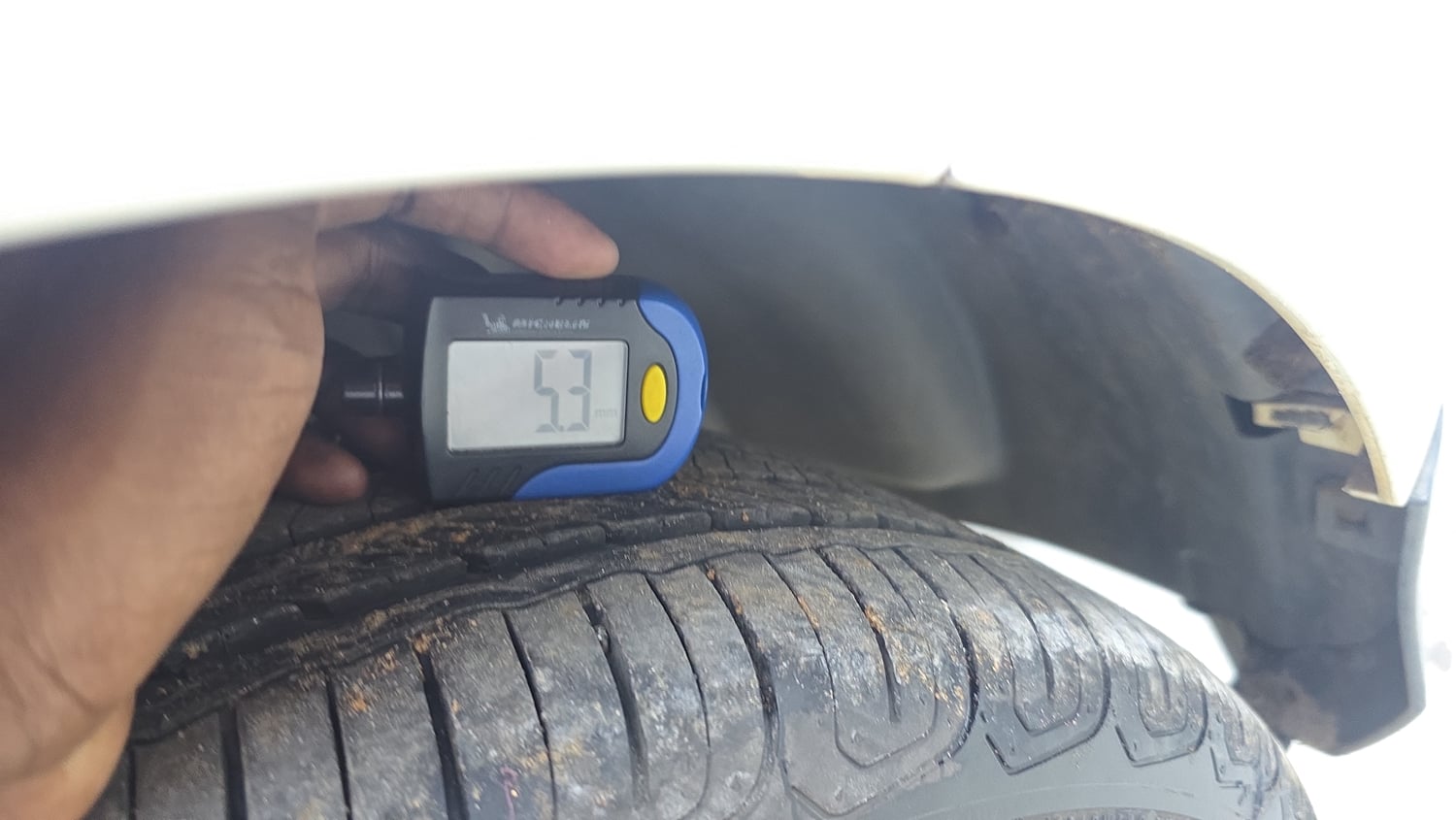 Used 2017 Ford EcoSport Titanium 1.5L TDCi Diesel Manual tyres RIGHT FRONT TYRE TREAD VIEW