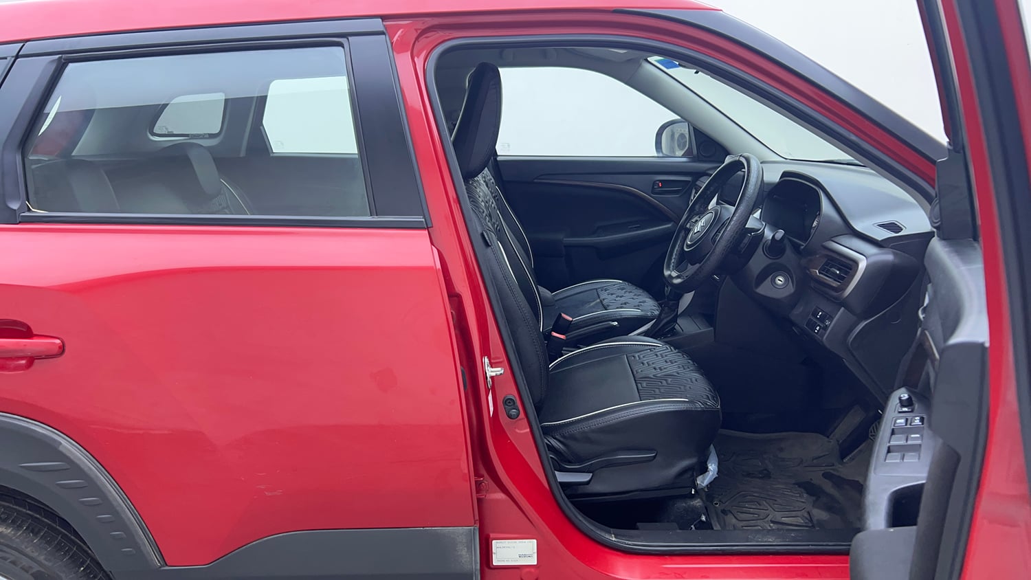 Used 2022 Maruti Suzuki Brezza Vxi AT Petrol Automatic interior RIGHT SIDE FRONT DOOR CABIN VIEW