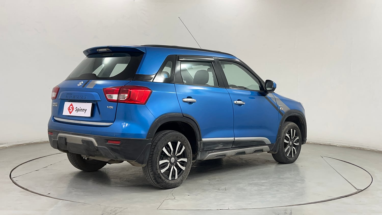 Used 2017 Maruti Suzuki Vitara Brezza VDi (O) Diesel Manual exterior RIGHT REAR CORNER VIEW