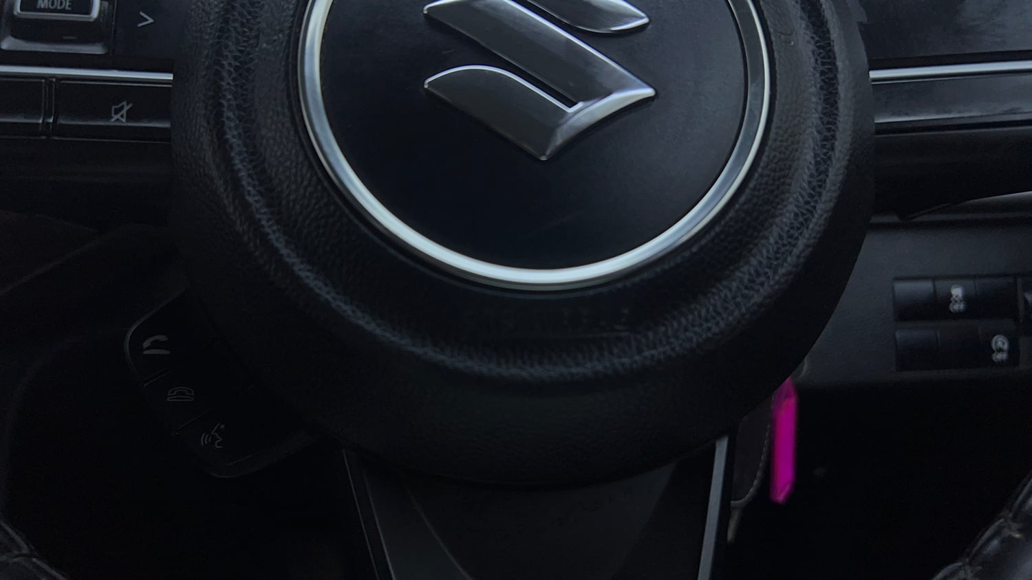 Used 2022 Maruti Suzuki Brezza Vxi AT Petrol Automatic top_features Airbags