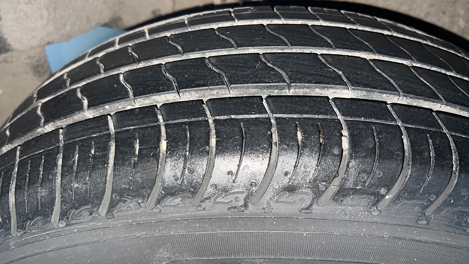 Used 2019 Maruti Suzuki Baleno Delta 1.2 Petrol Manual tyres RIGHT REAR TYRE TREAD VIEW