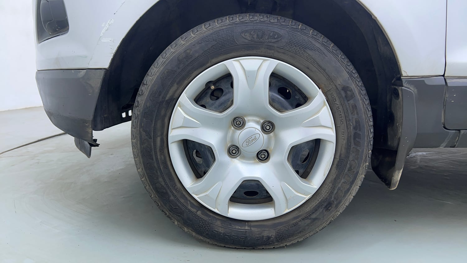 Used 2015 Ford EcoSport Ambiente 1.5 Ti-VCT Petrol Manual tyres LEFT FRONT TYRE RIM VIEW