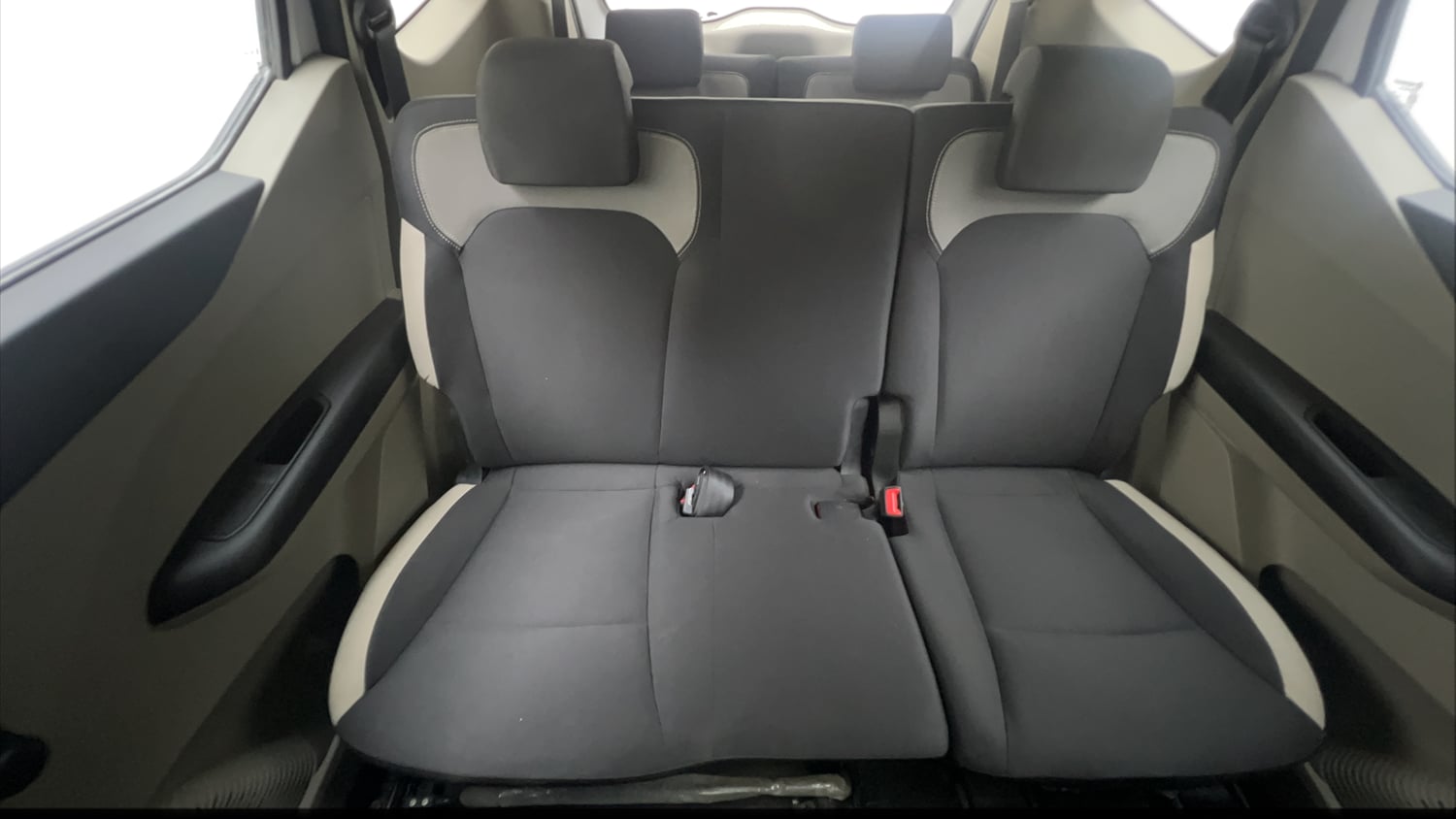 Used 2020 Renault Triber RXL Petrol Manual interior REAR SEAT CONDITION VIEW