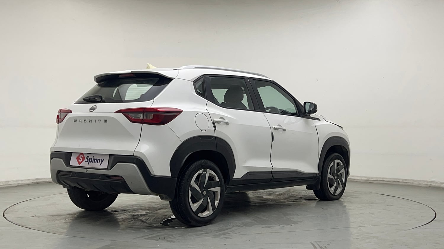 Used 2021 Nissan Magnite XL Petrol Manual exterior RIGHT REAR CORNER VIEW