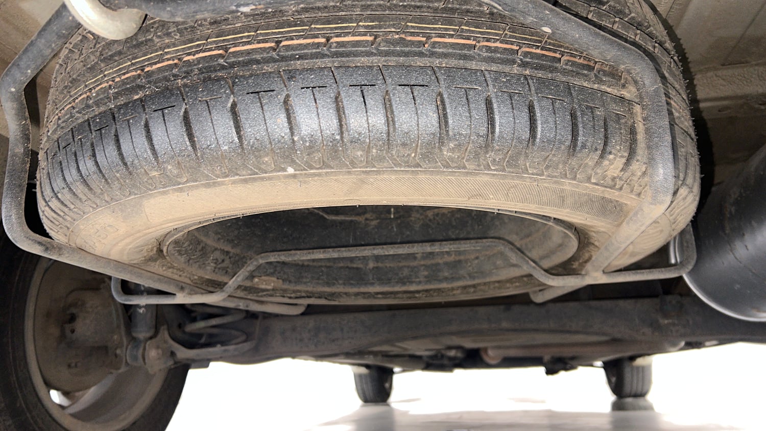 Used 2019 Maruti Suzuki New Ertiga ZXi AT Petrol Automatic tyres SPARE TYRE VIEW