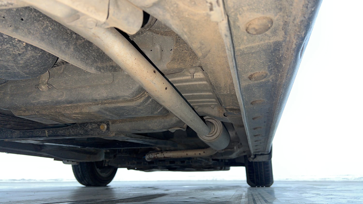 Used 2021 Honda City V Petrol Petrol Manual extra REAR RIGHT UNDERBODY VIEW
