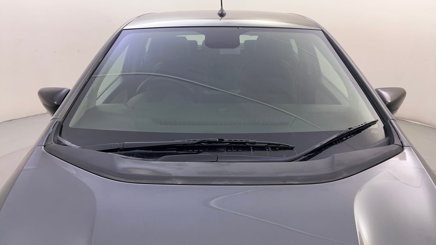 Used 2022 Tata Altroz XZ Plus Diesel Diesel Manual exterior FRONT WINDSHIELD VIEW