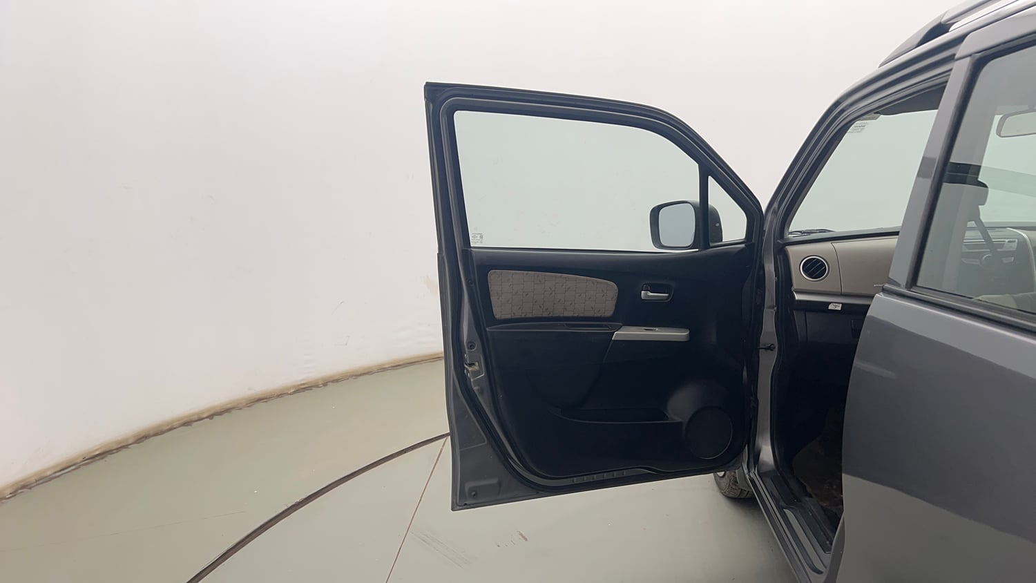 Used 2016 Maruti Suzuki Wagon R VXI Petrol Manual interior LEFT FRONT DOOR OPEN VIEW