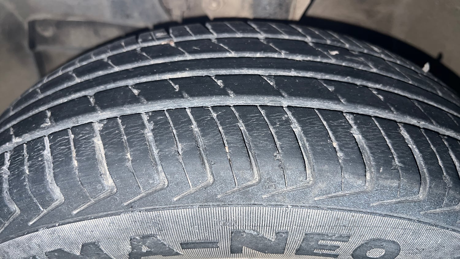 Used 2022 Maruti Suzuki Wagon R LXI 1.0 CNG Cng Manual tyres LEFT FRONT TYRE TREAD VIEW