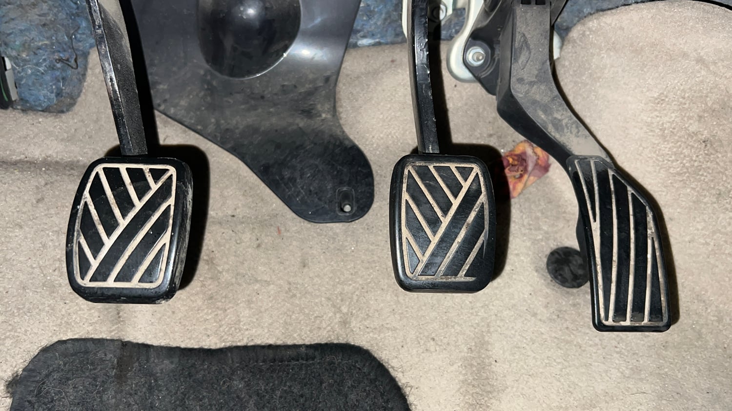 Used 2013 Maruti Suzuki Swift Dzire VXI Petrol Manual interior PEDALS VIEW