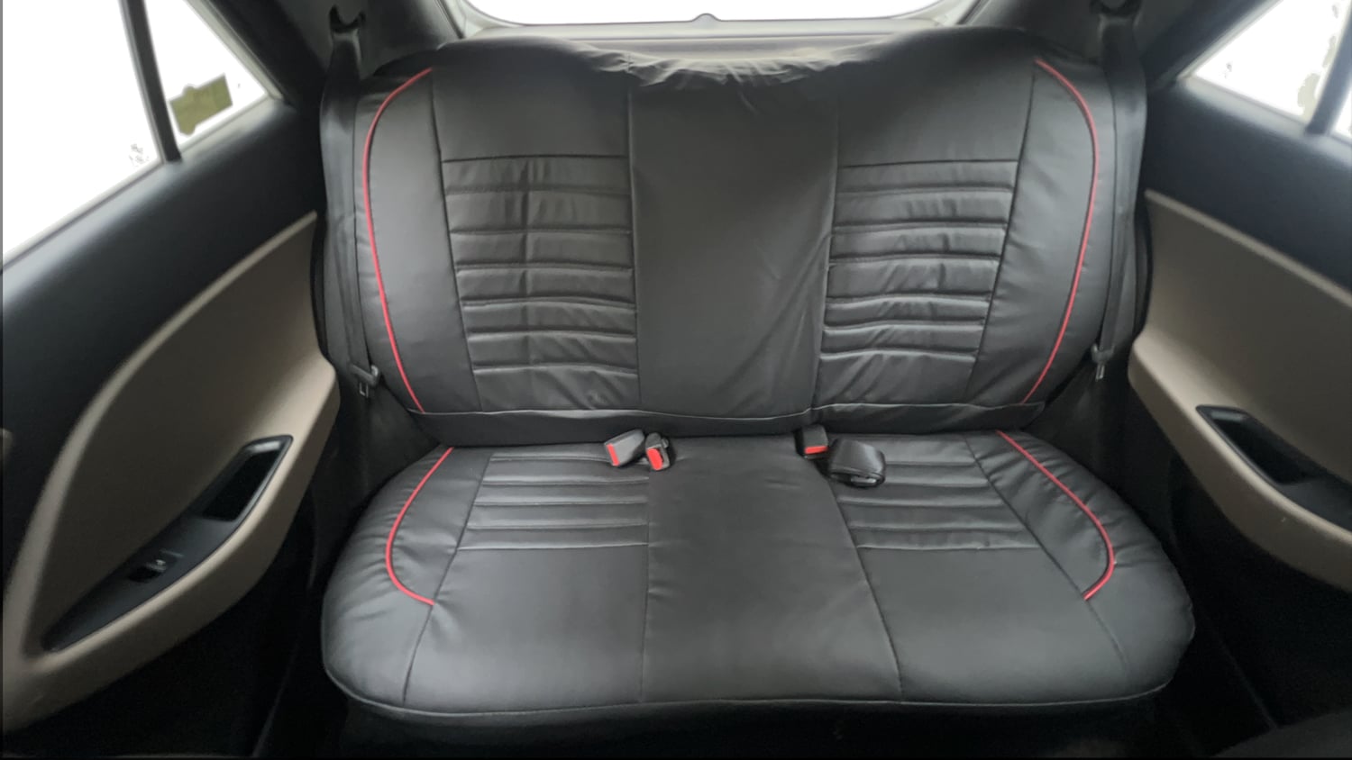 Used 2016 Hyundai Elite i20 Sportz 1.2 Petrol Manual interior REAR SEAT CONDITION VIEW