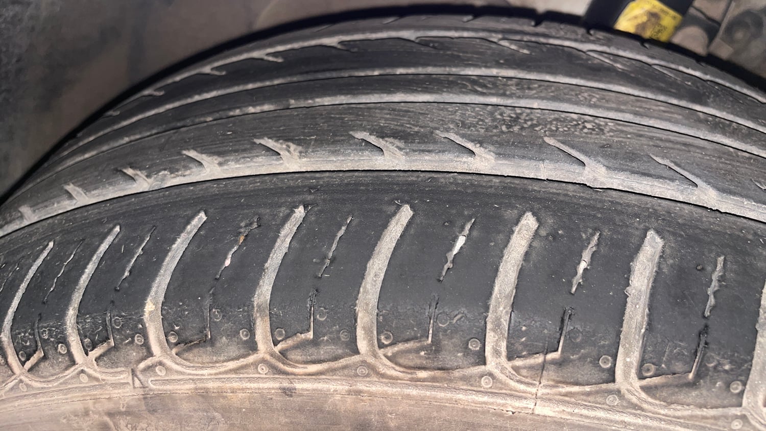 Used 2016 Ford EcoSport Titanium 1.5L TDCi Diesel Manual tyres LEFT FRONT TYRE TREAD VIEW