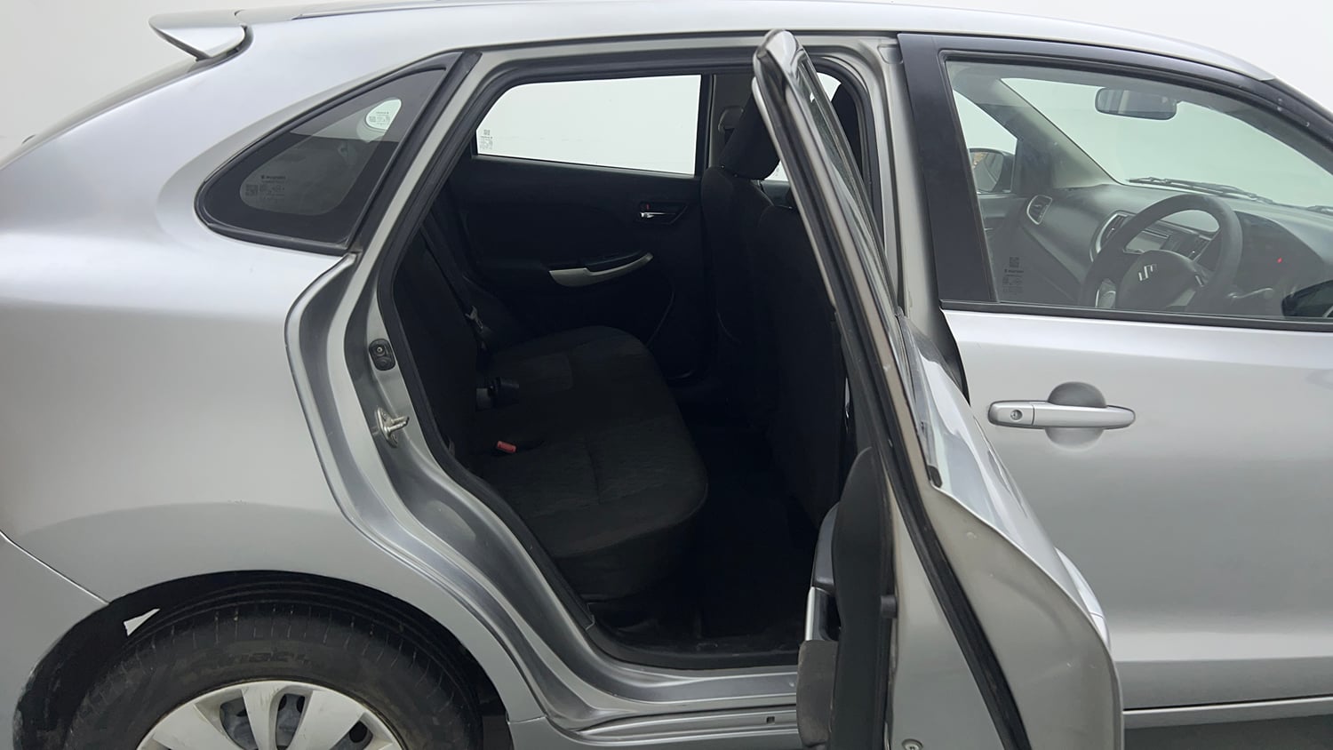 Used 2018 Maruti Suzuki Baleno Delta 1.2 Petrol Manual interior RIGHT SIDE REAR DOOR CABIN VIEW