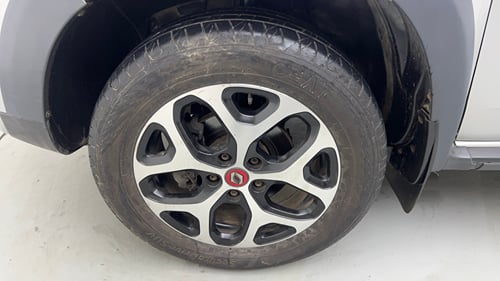 Used 2021 Renault Duster RXS 1.3 Turbo Petrol MT Petrol Manual tyres LEFT FRONT TYRE RIM VIEW