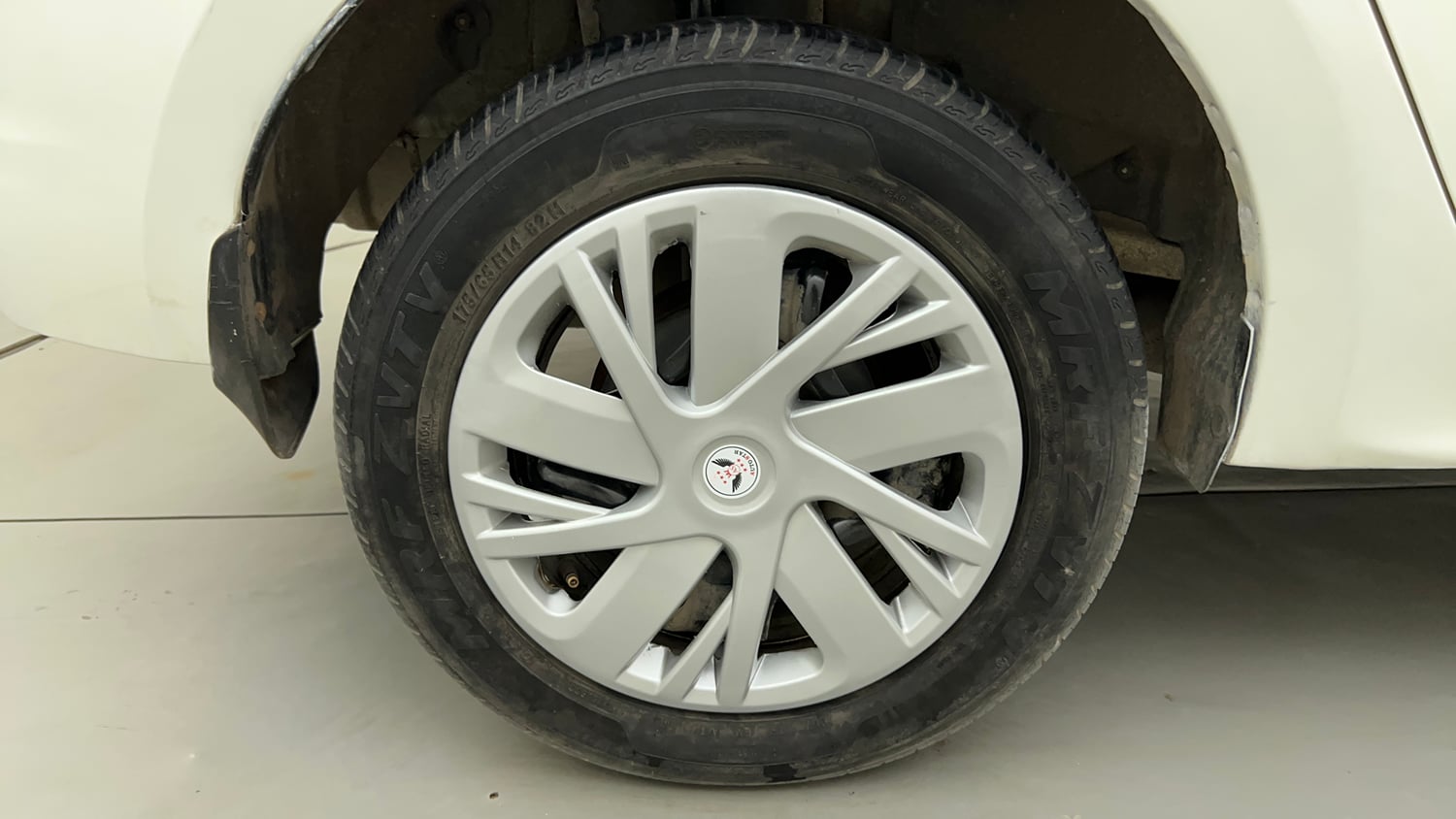 Used 2023 Tata Tigor XZ Plus CNG Cng Manual tyres RIGHT REAR TYRE RIM VIEW