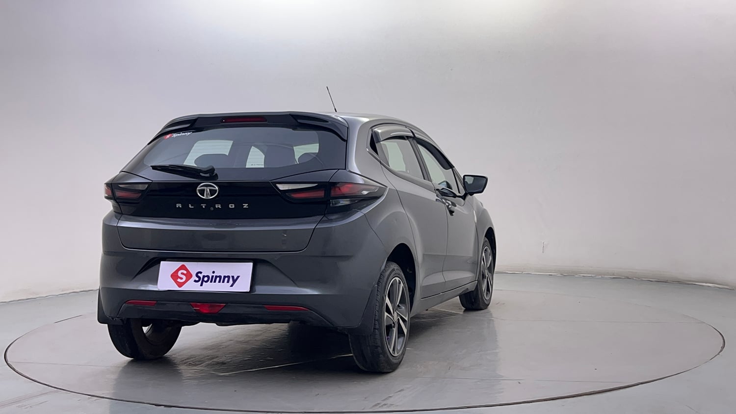 Used 2022 Tata Altroz XZ Plus Diesel Diesel Manual exterior RIGHT REAR CORNER VIEW