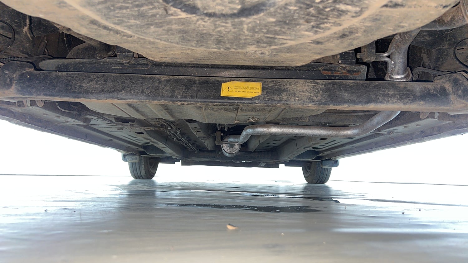 Used 2021 Tata Altroz XM Petrol Petrol Manual extra REAR UNDERBODY VIEW (TAKEN FROM REAR)