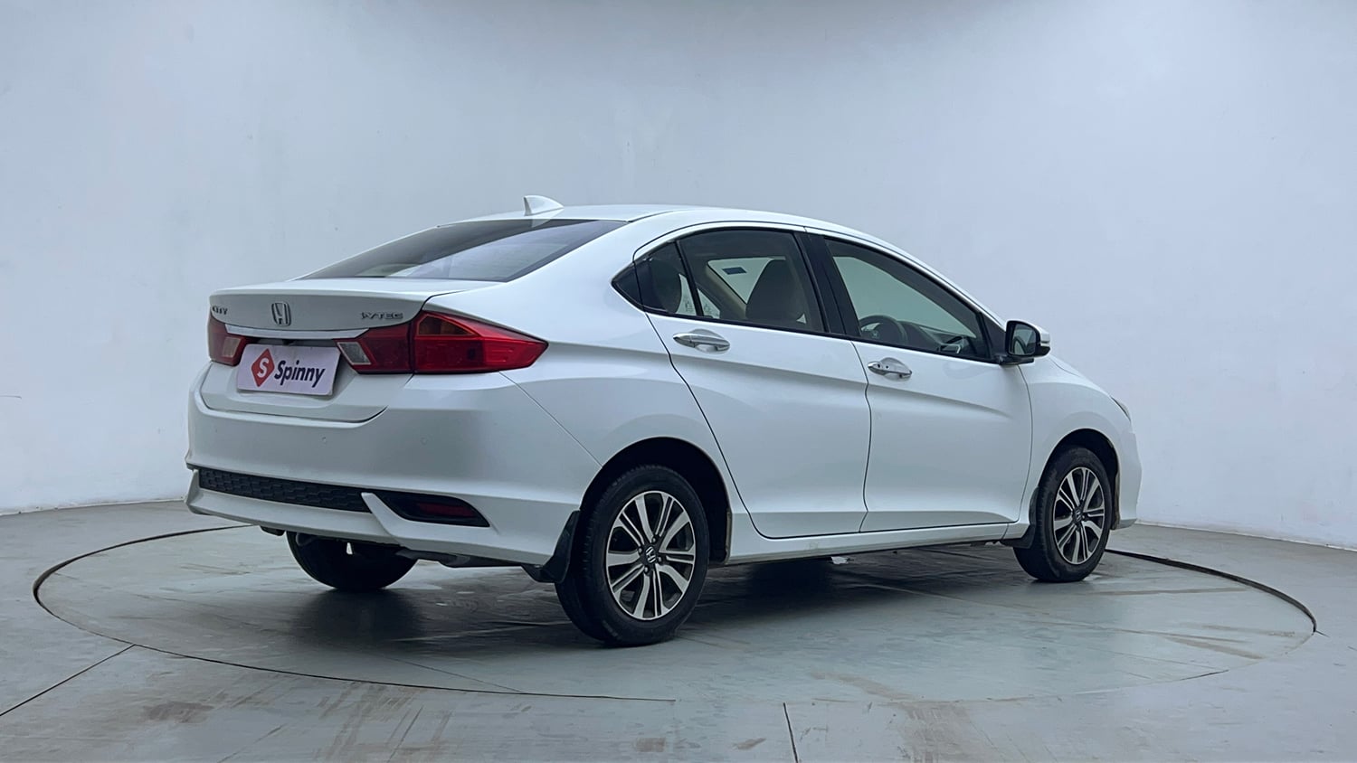 Used 2019 Honda City V CVT Petrol Petrol Automatic exterior RIGHT REAR CORNER VIEW
