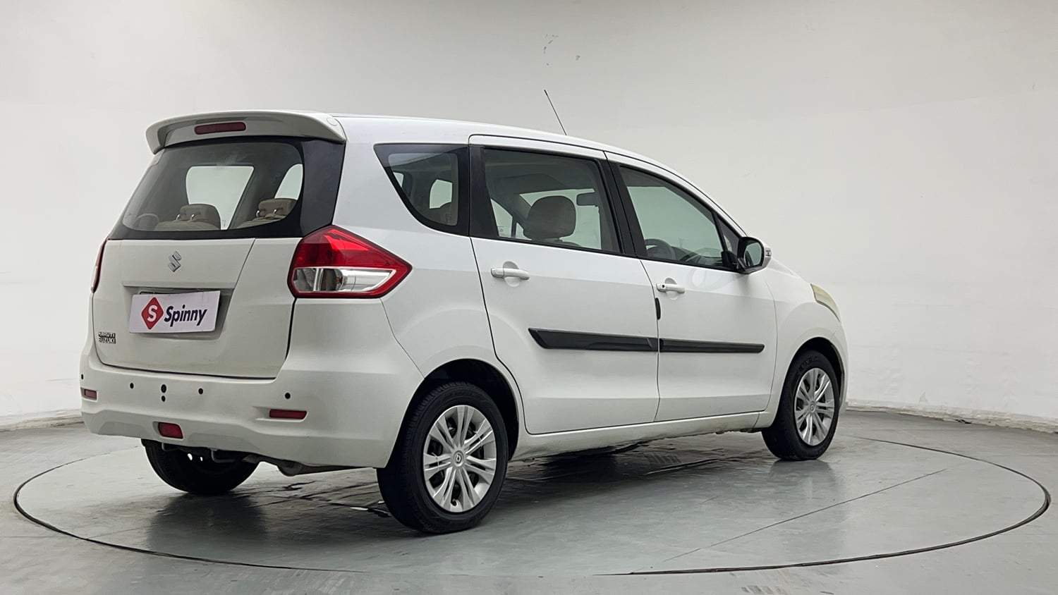 Used 2013 Maruti Suzuki Ertiga Vxi Petrol Manual exterior RIGHT REAR CORNER VIEW