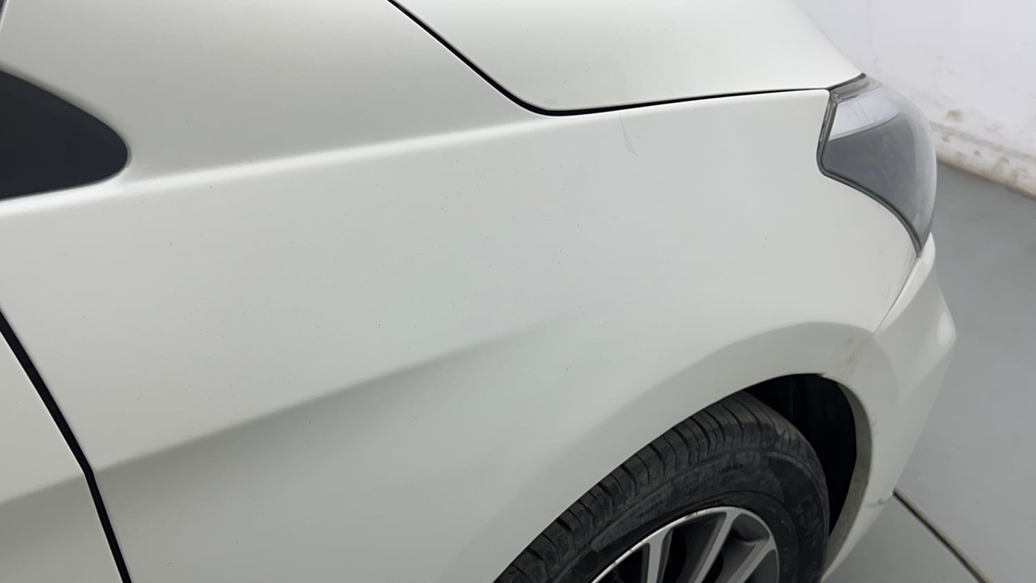 Used 2022 Maruti Suzuki Ciaz Alpha 1.5 AT Petrol Automatic dents MINOR SCRATCH