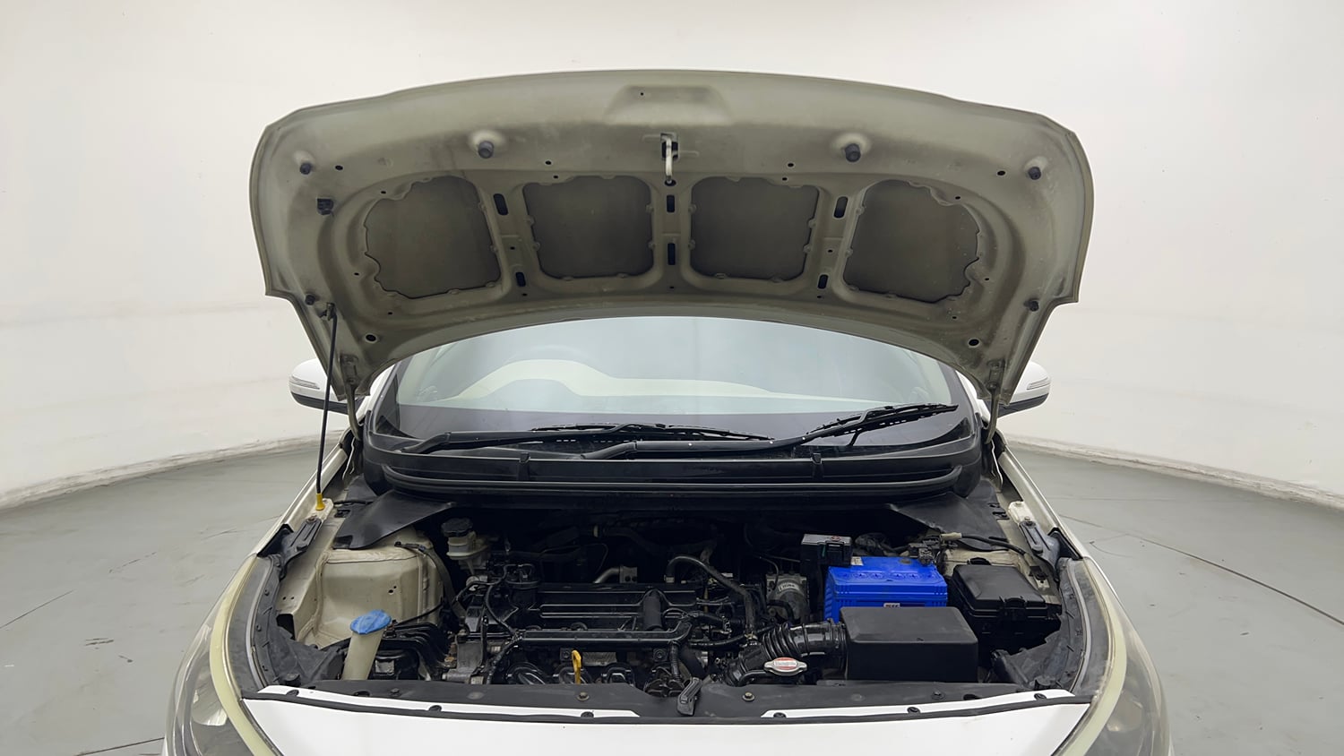 Used 2016 Hyundai Elite i20 Sportz 1.2 Petrol Manual engine ENGINE & BONNET OPEN FRONT VIEW