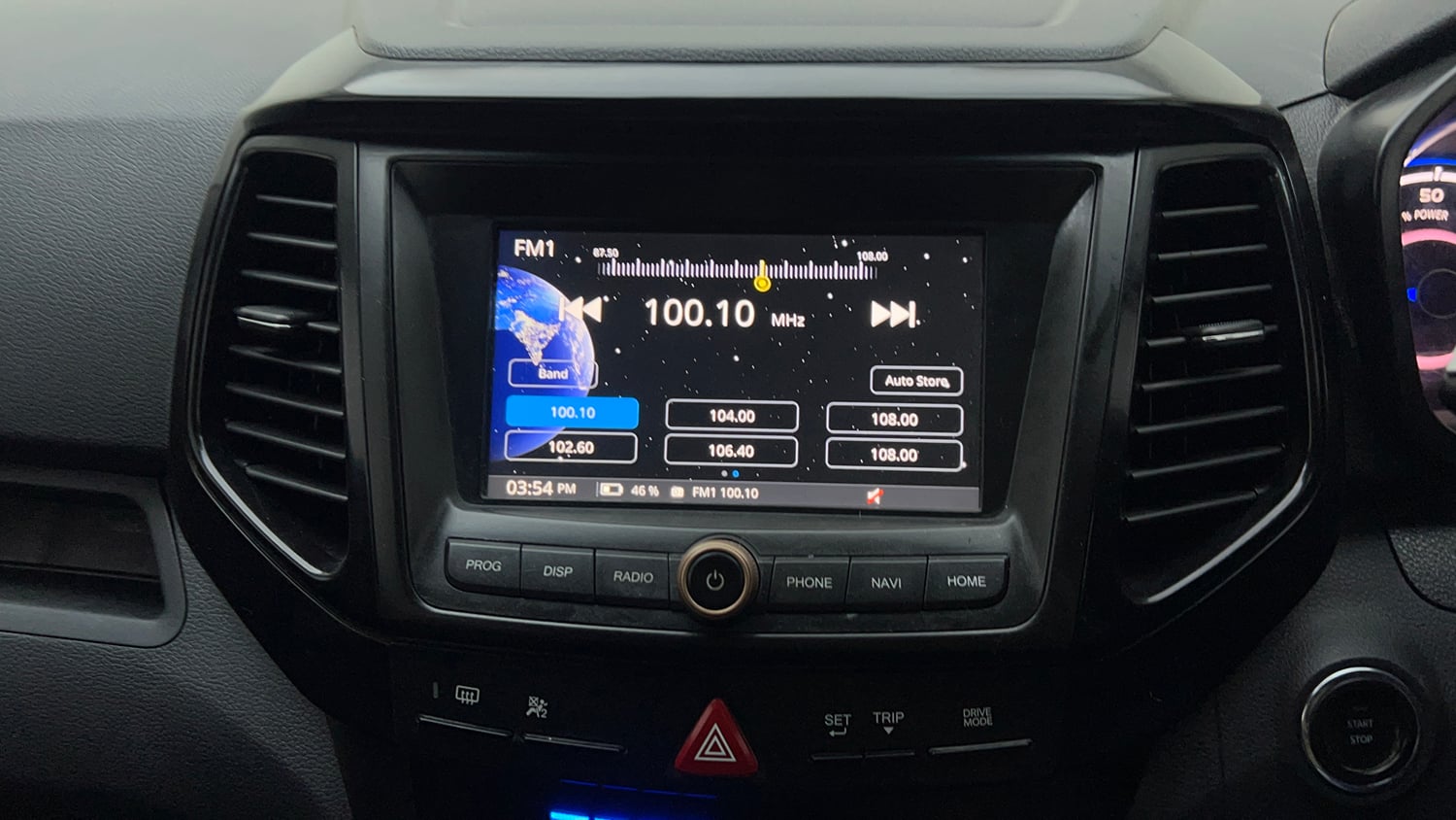 Used 2023 Mahindra XUV400 EL 5S Electric Automatic top_features Integrated (in-dash) music system