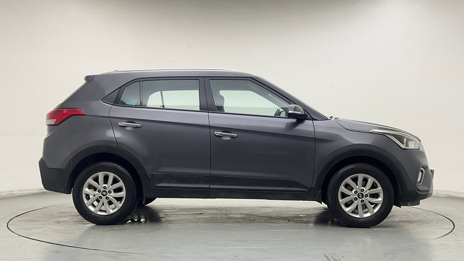 Used 2018 Hyundai Creta SX 1.6 Petrol Petrol Manual exterior RIGHT SIDE VIEW