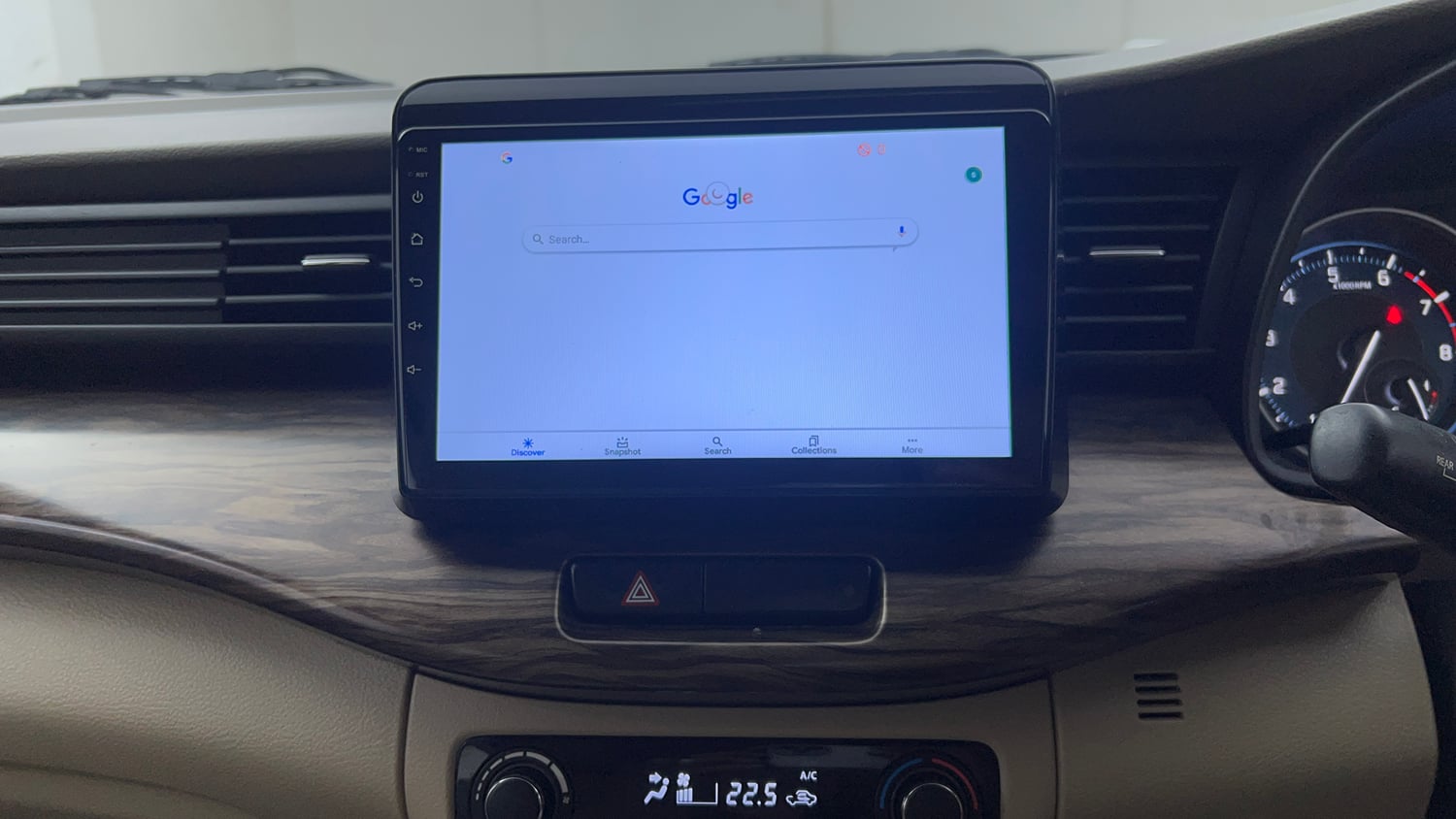 Used 2019 Maruti Suzuki New Ertiga ZXi AT Petrol Automatic top_features Integrated (in-dash) music system