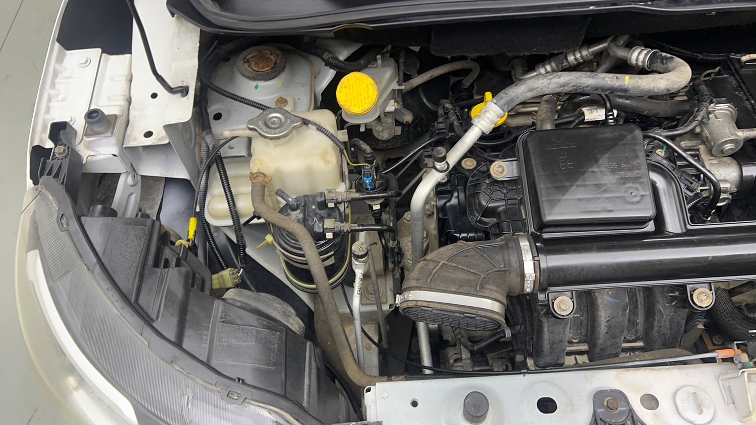Used 2020 Renault Triber RXL Petrol Manual engine ENGINE RIGHT SIDE VIEW