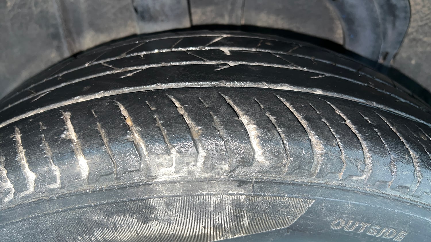 Used 2021 Nissan Magnite XL Petrol Manual tyres RIGHT REAR TYRE TREAD VIEW