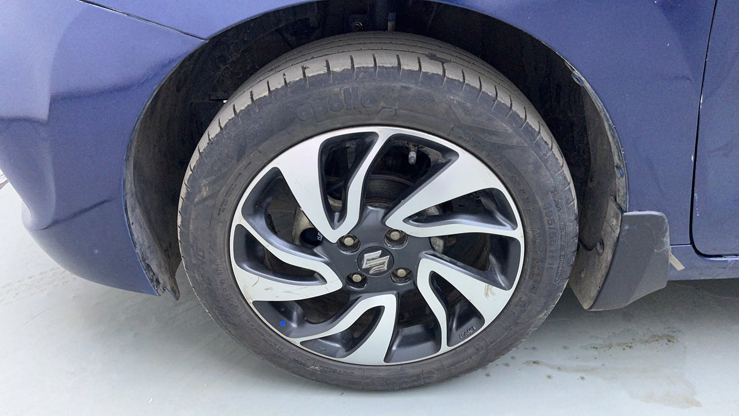 Used 2021 Maruti Suzuki Baleno Zeta Petrol Manual tyres LEFT FRONT TYRE RIM VIEW