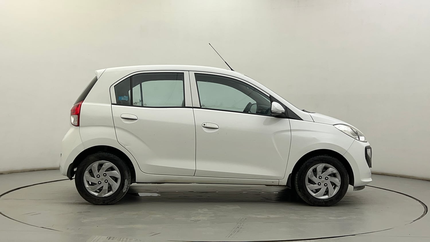 Used 2020 Hyundai Santro Sportz CNG Cng Manual exterior RIGHT SIDE VIEW