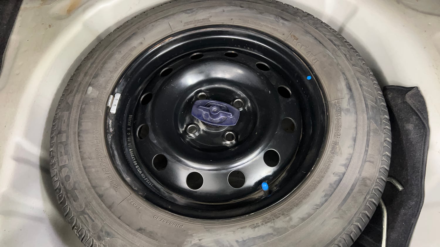 Used 2019 Maruti Suzuki Dzire VXi AMT Petrol Automatic tyres SPARE TYRE VIEW