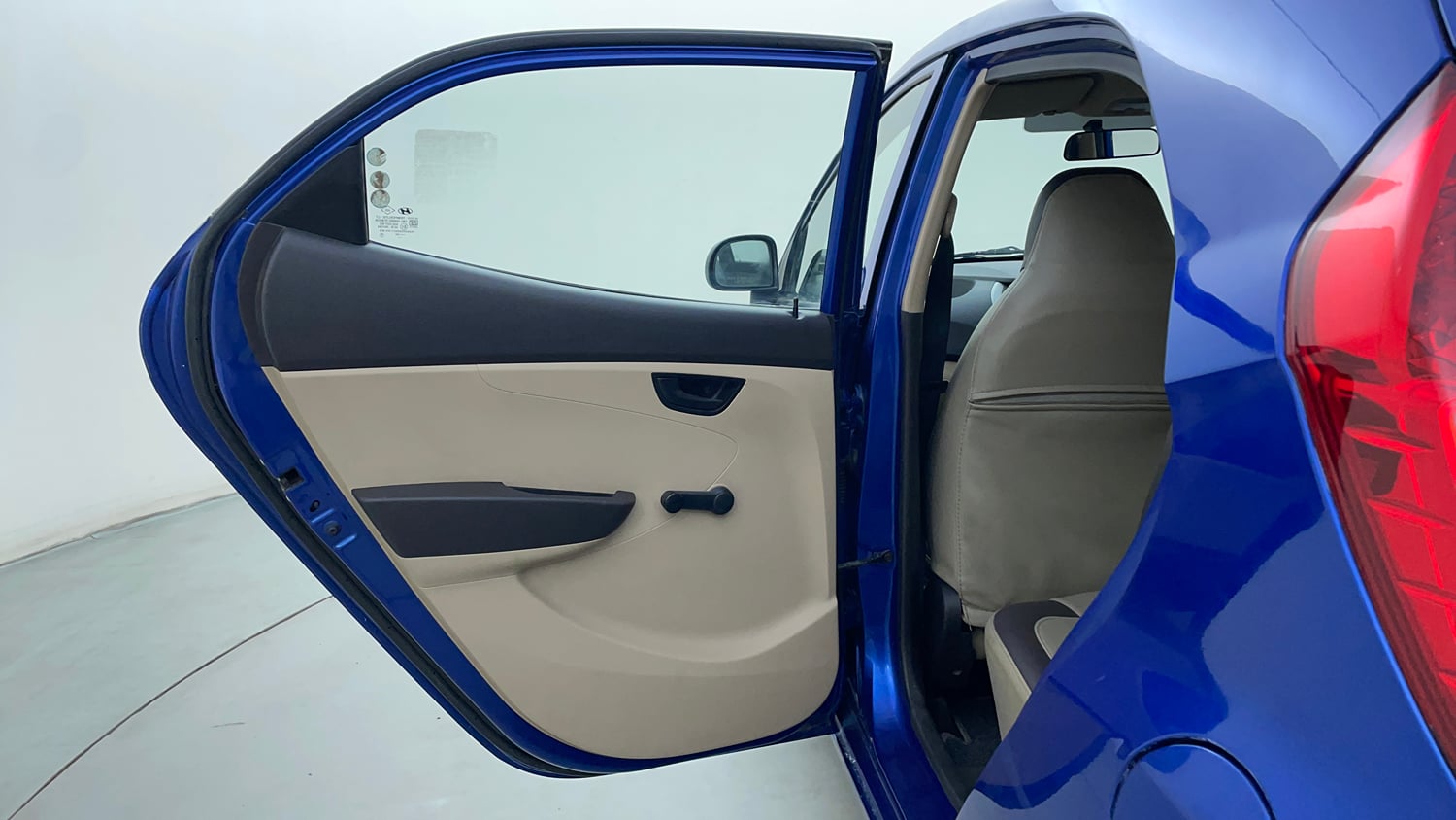 Used 2012 Hyundai Eon Magna + Petrol Manual interior LEFT REAR DOOR OPEN VIEW