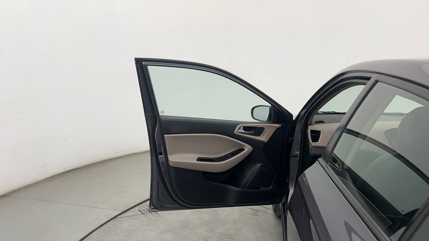Used 2018 Hyundai Elite i20 Asta 1.2 Petrol Manual interior LEFT FRONT DOOR OPEN VIEW