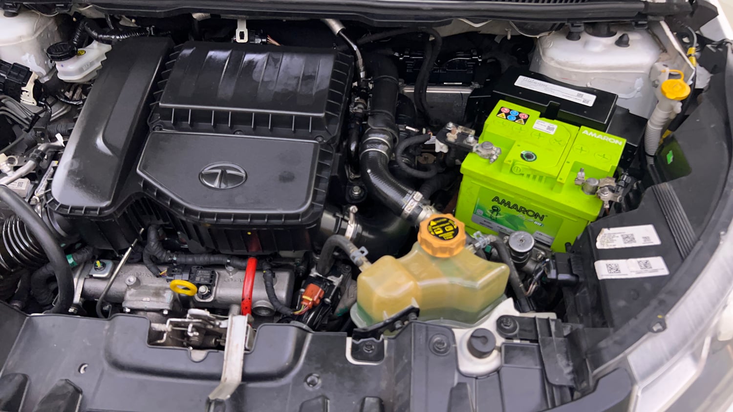 Used 2023 Tata Nexon XM Diesel Diesel Manual engine ENGINE LEFT SIDE VIEW