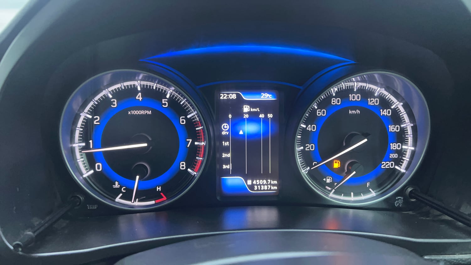 Used 2018 Maruti Suzuki Baleno Alpha 1.2 Petrol Manual interior CLUSTERMETER VIEW