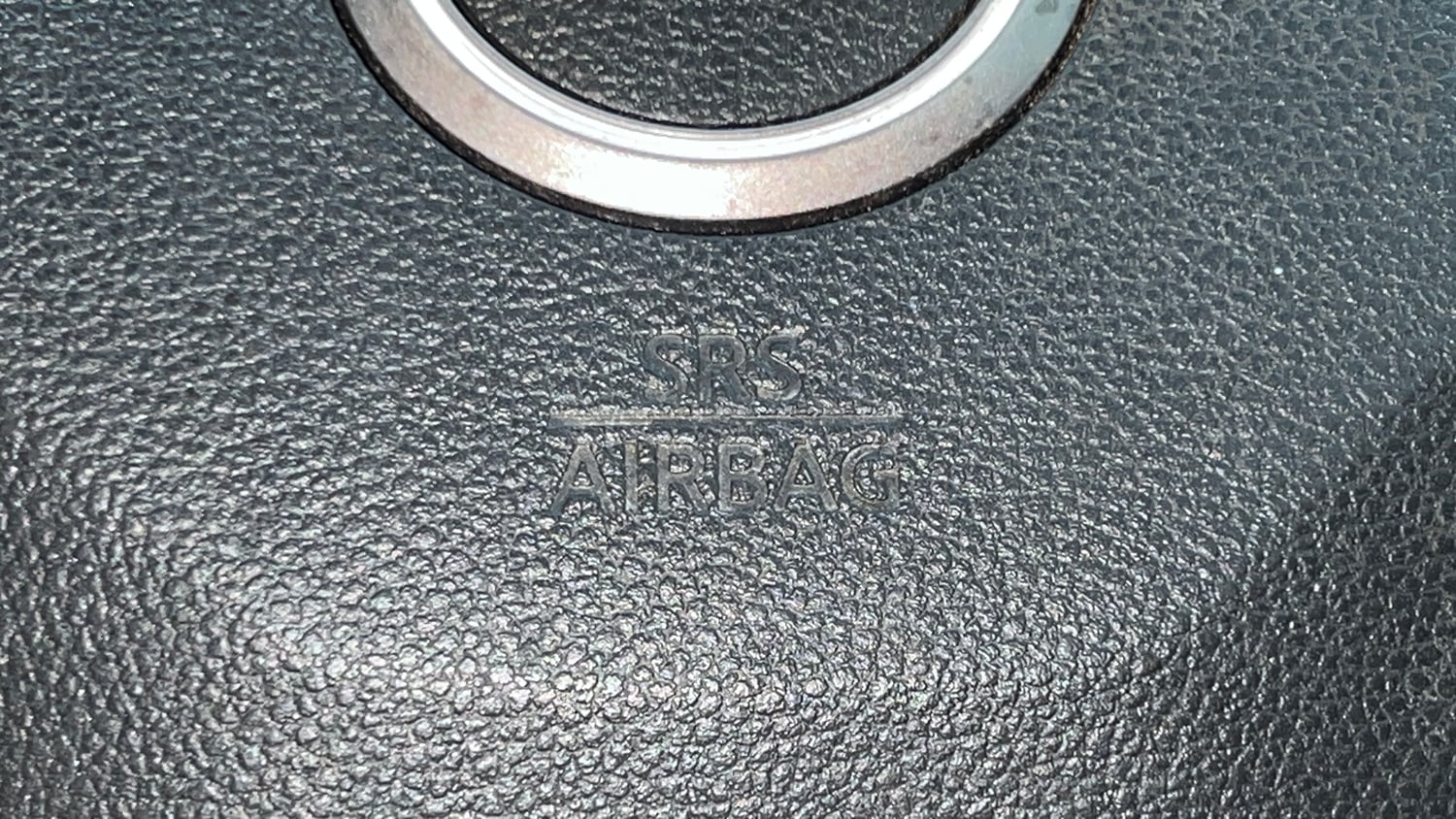 Used 2021 Nissan Magnite XE Petrol Manual top_features Airbags