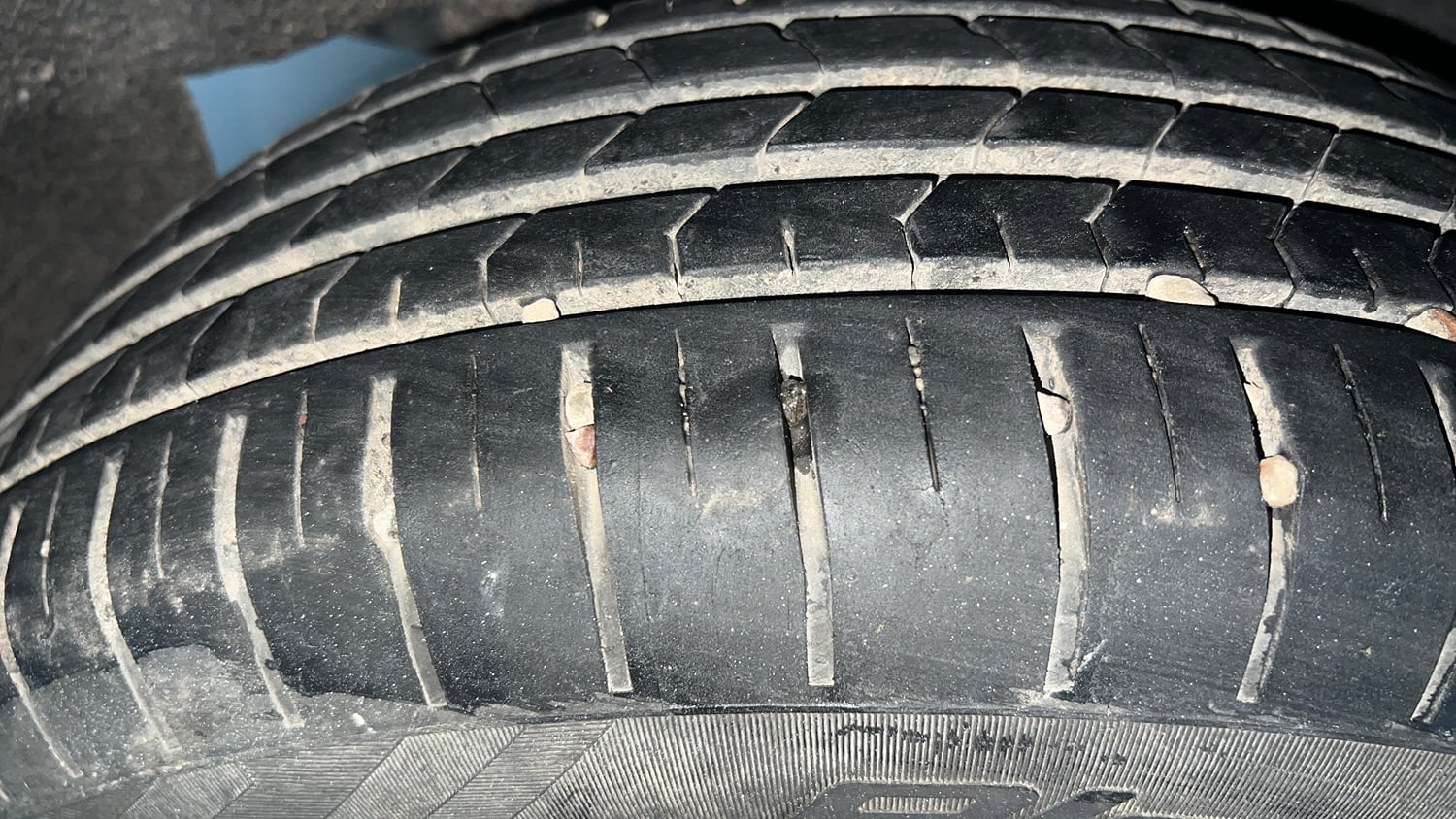 Used 2018 Maruti Suzuki Baleno Delta 1.2 Petrol Manual tyres RIGHT REAR TYRE TREAD VIEW