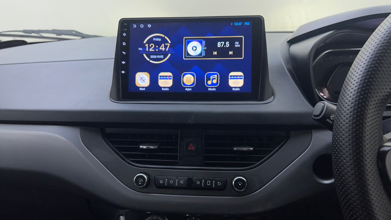Used 2023 Tata Nexon XM Diesel Diesel Manual top_features Integrated (in-dash) music system