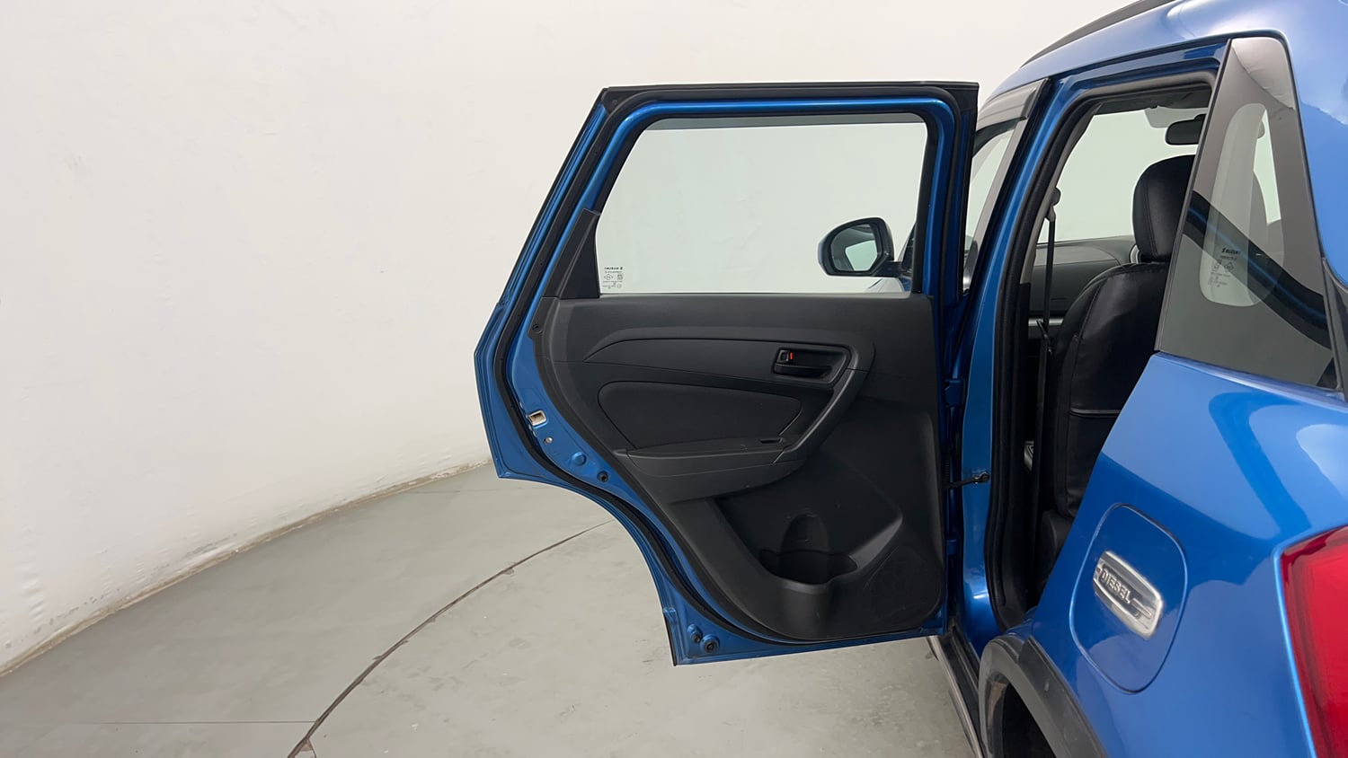 Used 2017 Maruti Suzuki Vitara Brezza VDi (O) Diesel Manual interior LEFT REAR DOOR OPEN VIEW