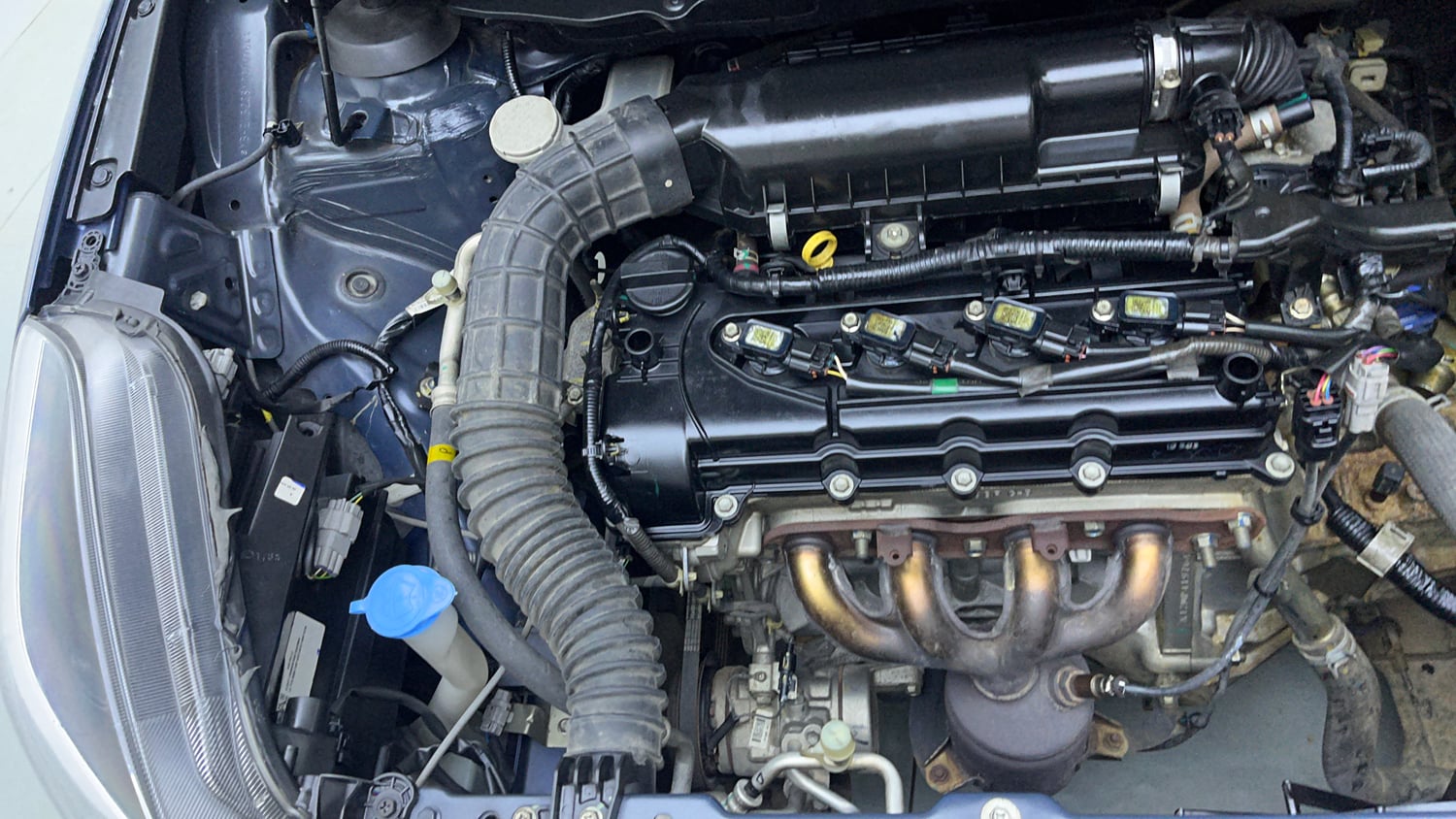 Used 2021 Maruti Suzuki Baleno Zeta Petrol Manual engine ENGINE RIGHT SIDE VIEW