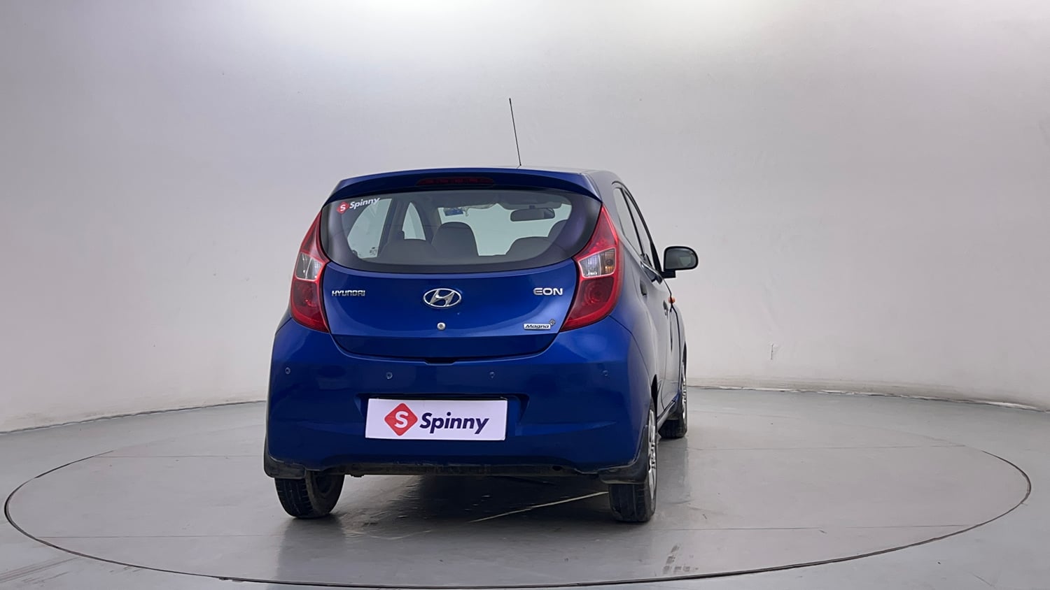 Used 2014 Hyundai Eon Magna + Petrol Manual exterior RIGHT REAR CORNER VIEW