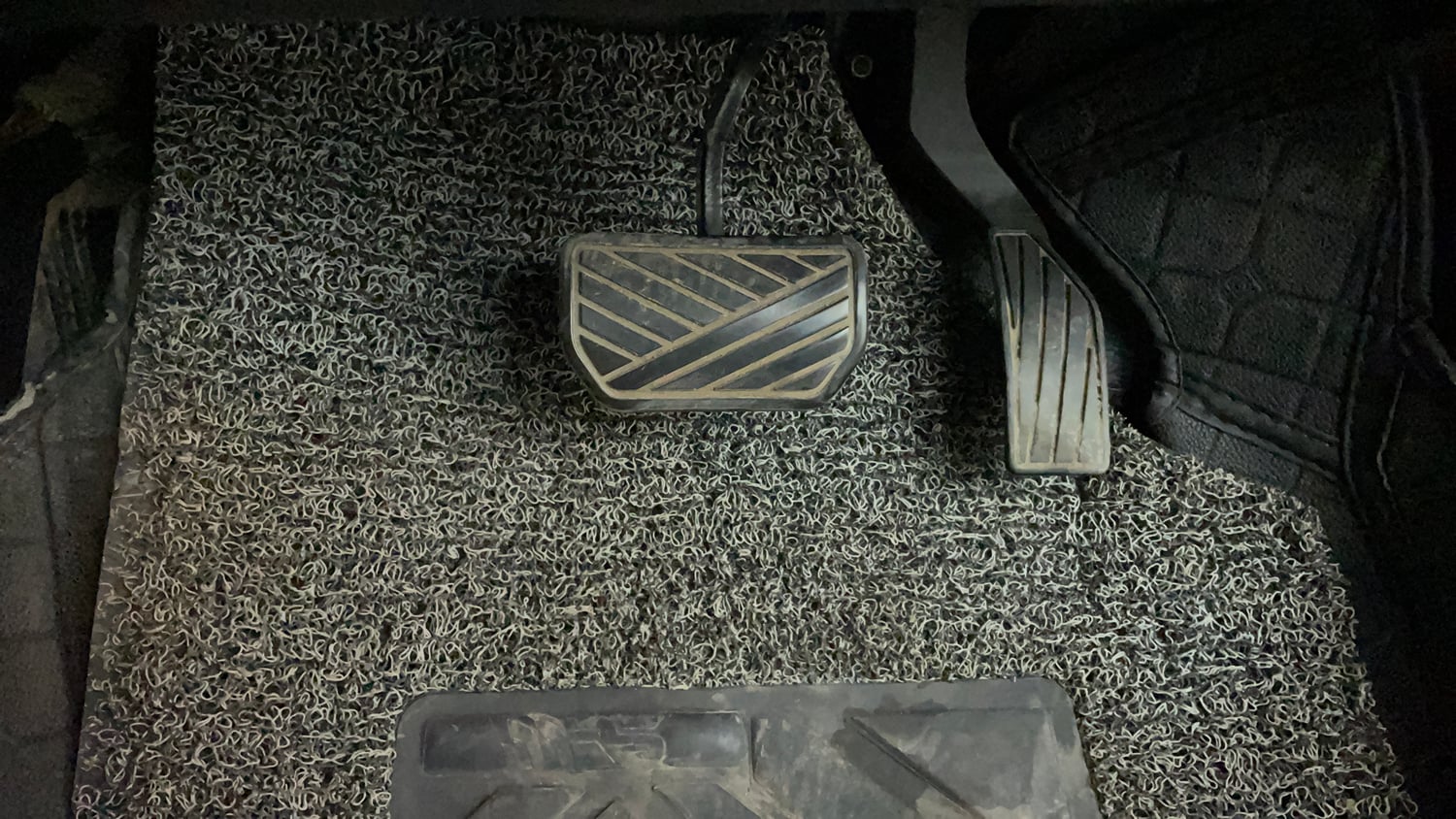 Used 2019 maruti-suzuki Vitara Brezza ZDi Plus AGS Diesel Automatic interior PEDALS VIEW