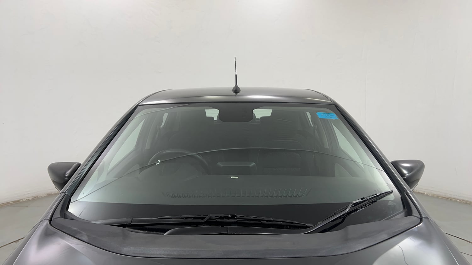 Used 2021 Tata Altroz XZ Petrol Petrol Manual exterior FRONT WINDSHIELD VIEW
